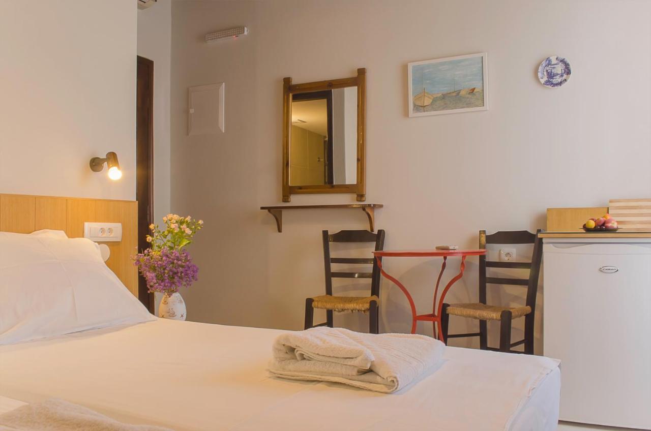 Kalypso Studios & Rooms Paleochora Buitenkant foto
