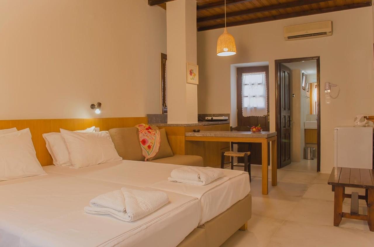 Kalypso Studios & Rooms Paleochora Buitenkant foto