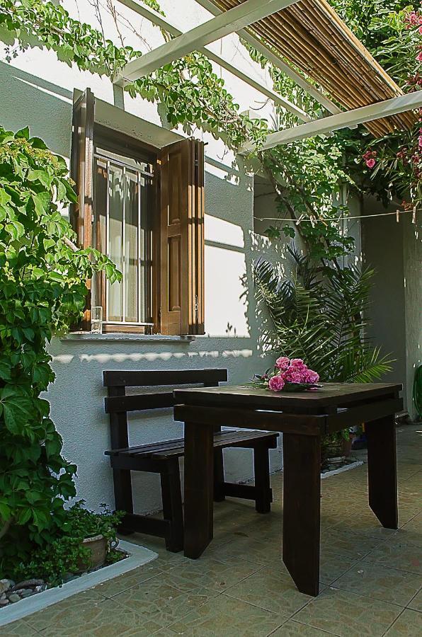 Kalypso Studios & Rooms Paleochora Buitenkant foto