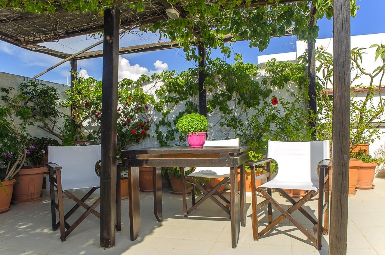 Kalypso Studios & Rooms Paleochora Buitenkant foto