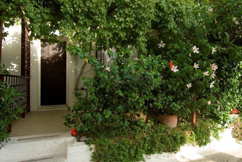 Kalypso Studios & Rooms Paleochora Buitenkant foto